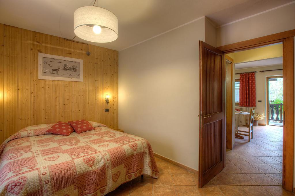Residence Le Talus Courmayeur Room photo