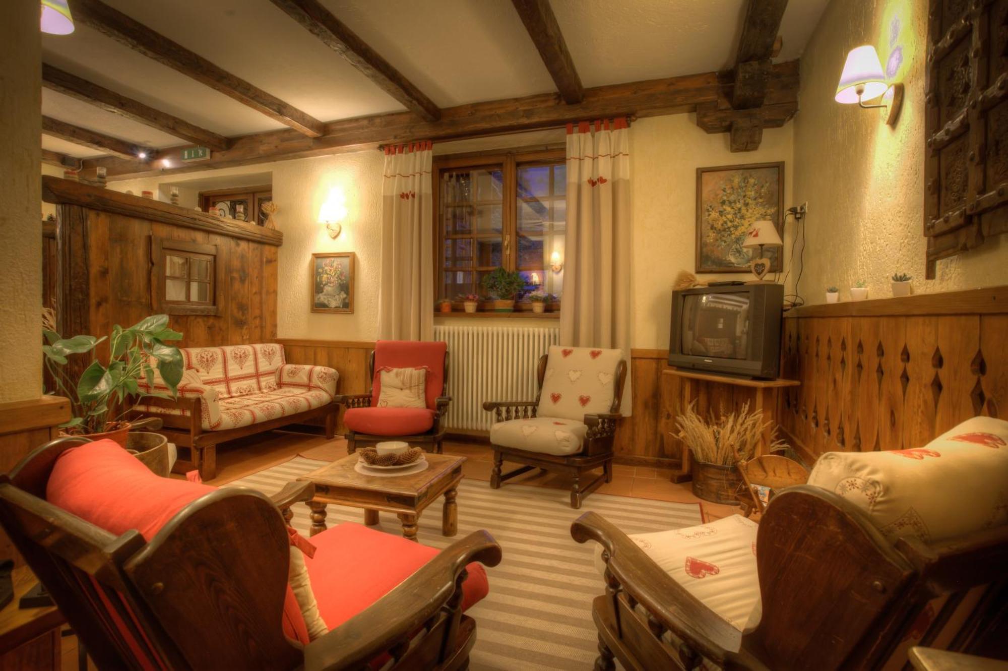 Residence Le Talus Courmayeur Exterior photo